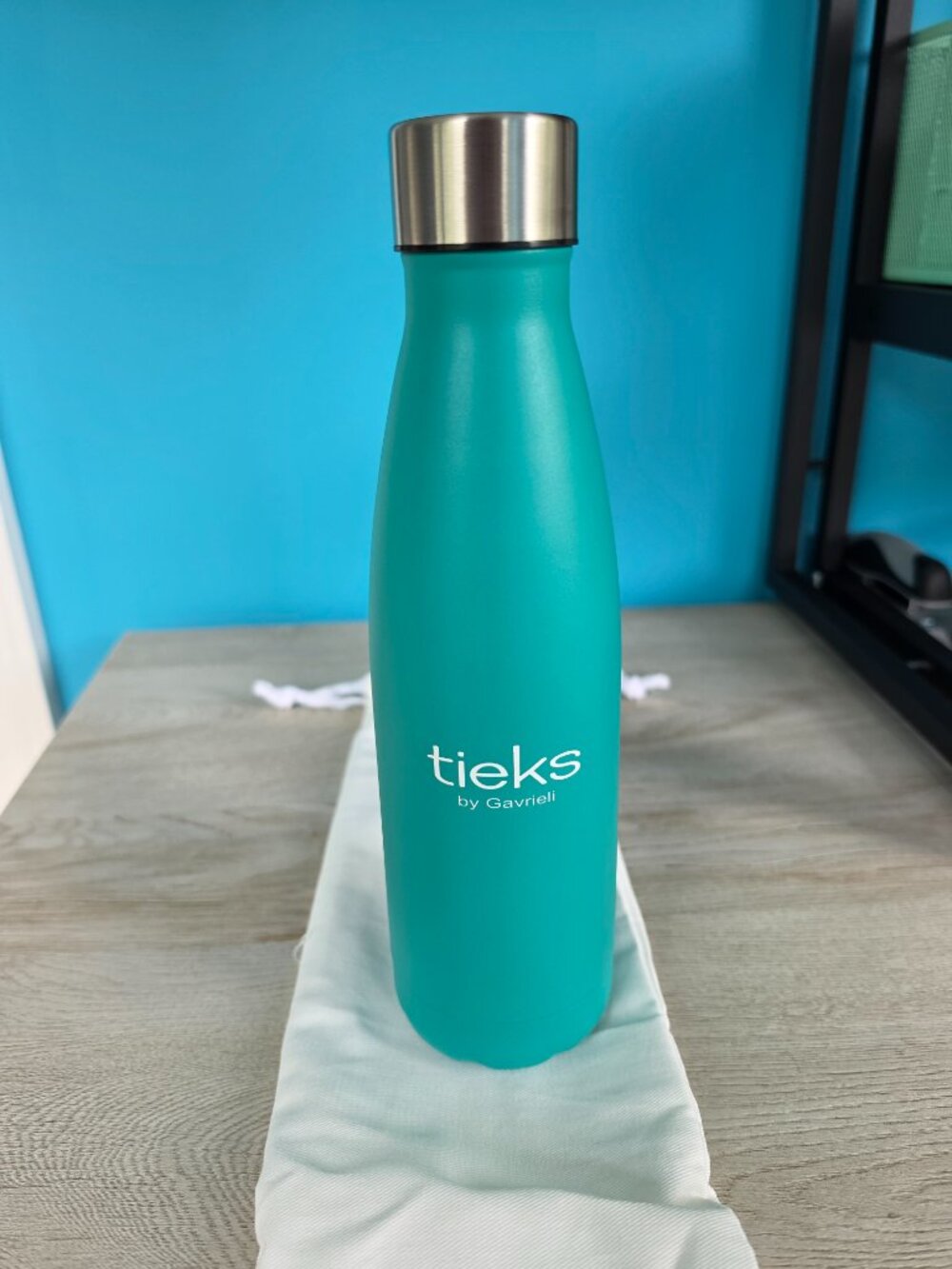 Tieks Insulated Water Bottle - Picture 3 of 5